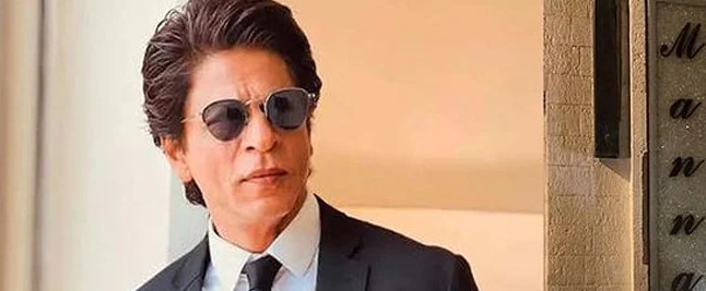 شارجہ سے آنے والے شاہ رخ خان کو ممبئی ایئرپورٹ پر روکا گیا
