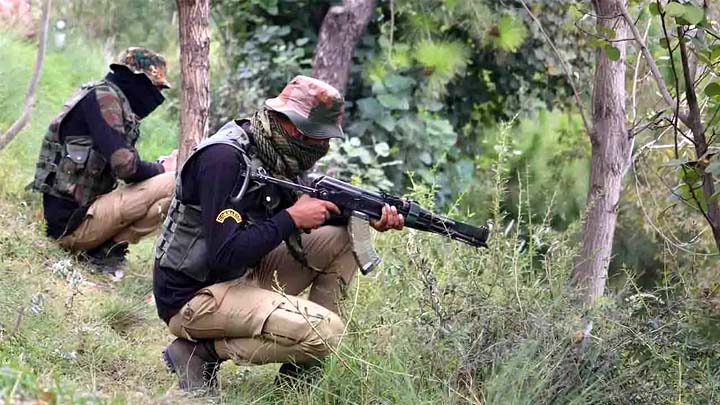 Jammu Kashmir:جموں کشمیر کے شوپیاں میں فوج کو ملی بڑی کامیابی ، تین دہشت گرد ہلاک