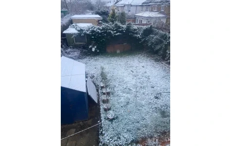 Snow fall in London and Europe, North India also under the grip of chilling effect  لندن اور یورپ میں برف باری، شمالی ہندوستان بھی سردی کی گرفت میں، پہاڑوں پر برف باری