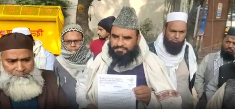 Delhi Imams Salary: Imam and Maulvi reached CM Kejriwal’s house: سی ایم کیجریوال کے گھر پہنچے امام اور مولوی، کہا- 8 ماہ سے نہیں ملی تنخواہ، احتجاج کا دیا انتباہ