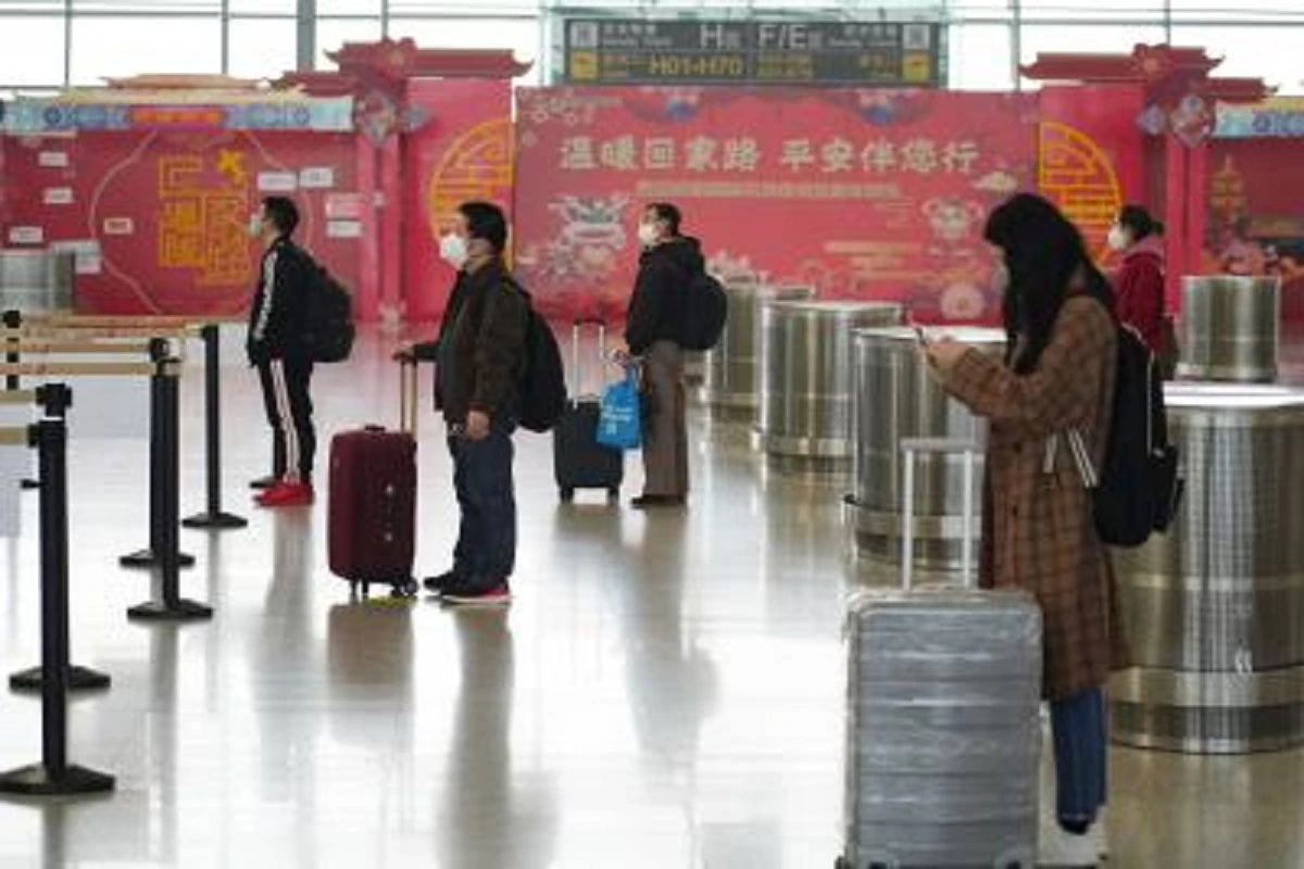 China: چین نے تین سال بعد دوبارہ کھولی بین الاقوامی سیاحوں کے لیے سرحدیں