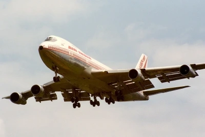 Air India: ایئر انڈیا نے خاتون پر پیشاب کرنے والے مسافر پر 30 دن کی لگائی پابندی