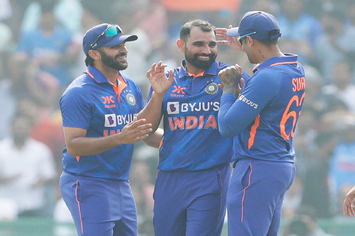 IND vs NZ 2nd ODI: ٹیم انڈیا نے نیوزی لینڈ کو بری طرح روندا، 8 وکٹ سے دوسرا ونڈے جیت کر سیریز پر کیا قبضہ