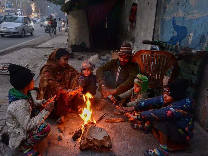 Delhi-NCR Cold Wave Alert: دہلی-این سی آرمیں سرد لہر کے ساتھ ہوا بھی ہوئی خراب، آئی ایم ڈی نے جاری کیا ریڈ الرٹ، جانئے کب ملے گی راحت