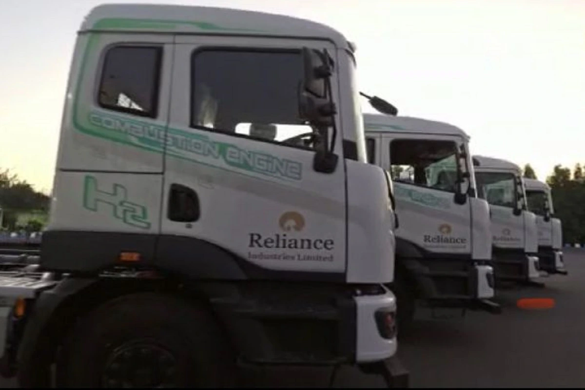 ریلائنس نے متعارف کرایا بھارت کا پہلا ہائیڈروجن سے چلنے والا ٹرک، جانیں کیا ہے اس کی خاصیت؟
