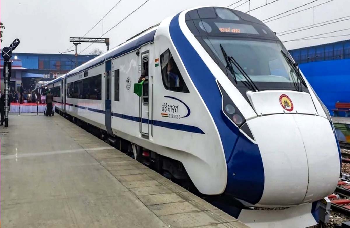 Vande Bharat Express: لکھنؤ اور گورکھپور کے درمیان جلد ہی چلے گی وندے بھارت ایکسپریس، جانیں روٹ کے بارے میں ریلوے نے کیا کہا؟