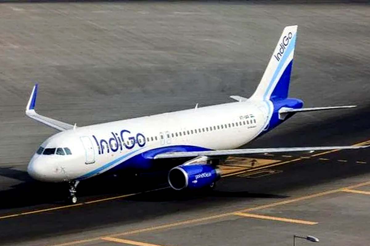 IndiGo Airline Delhi-Doha: دہلی سے دوحہ جارہی انڈیگو ایئر لائن کی پاکستان میں ایمرجنسی لینڈنگ ، ایک مسافر کی موت