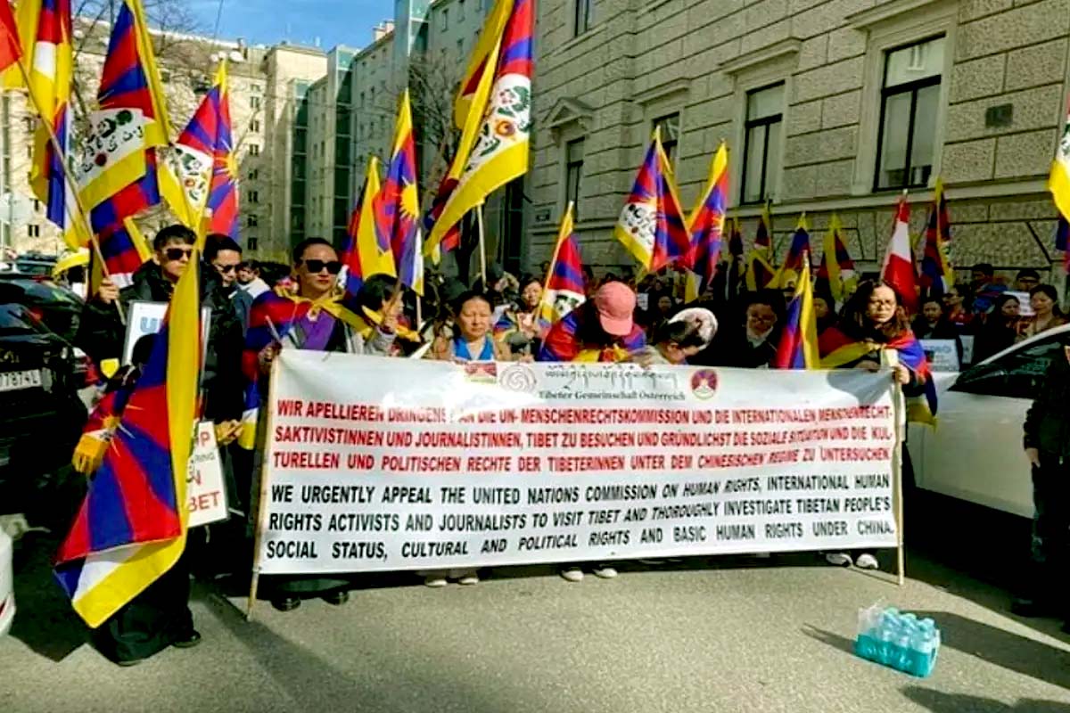 Tibetans’ Protest against Chinese Policy: چینی حکومت کی ’سخت پالیسیوں‘ اور تبت پر’غیر قانونی قبضے’ کے خلاف نعرے لگاتے ہوئے‘ تبتیوں کا سی سی پی کے خلاف احتجاج