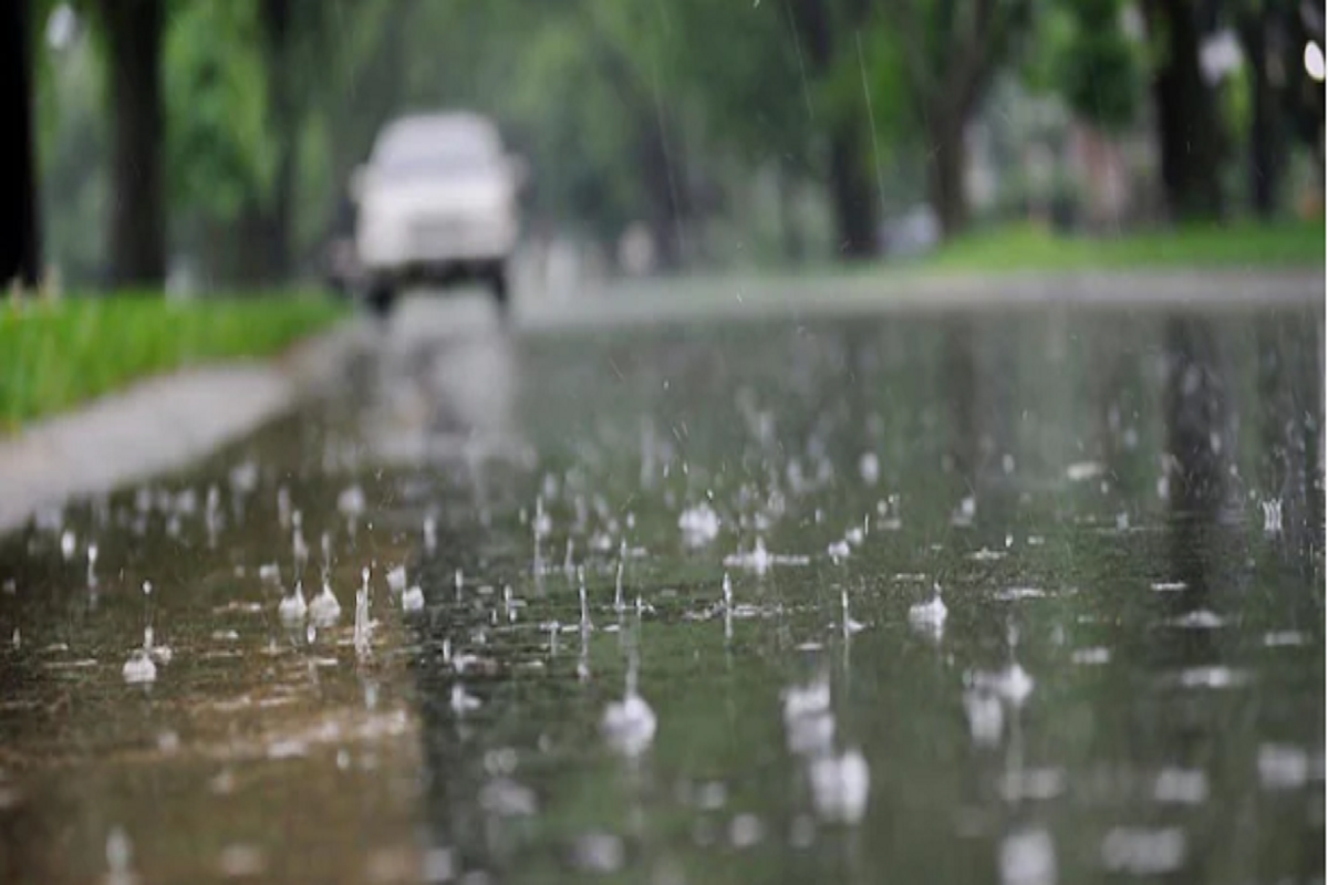 IMD Weather Update: دہلی-این سی آر کے کئی علاقوں میں بارش، آئی ایم ڈی نے لوگوں کو کیا خبردار، گھروں میں رہنے کی اپیل، 24 اپریل کو ایسا ہوگا موسم