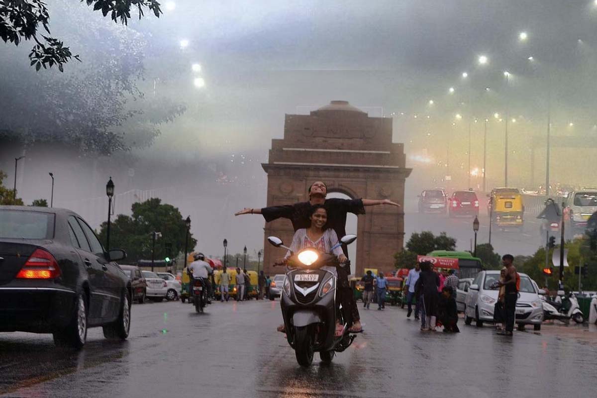 Weather Update Today: دہلی-این سی آر میں گرا پارہ، جنوبی ریاستوں میں بارش کا الرٹ، جانیں ملک بھر میں کیسا رہے گا موسم کا مزاج