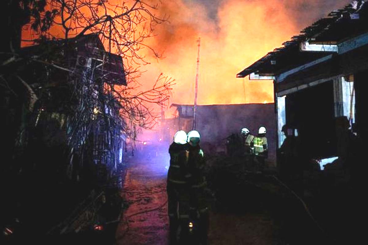 Chittagong: بنگلہ دیش میں آکسیجن پلانٹ میں بھیانک آتشزدگی 6 کی موت،30 سے زائد زخمی