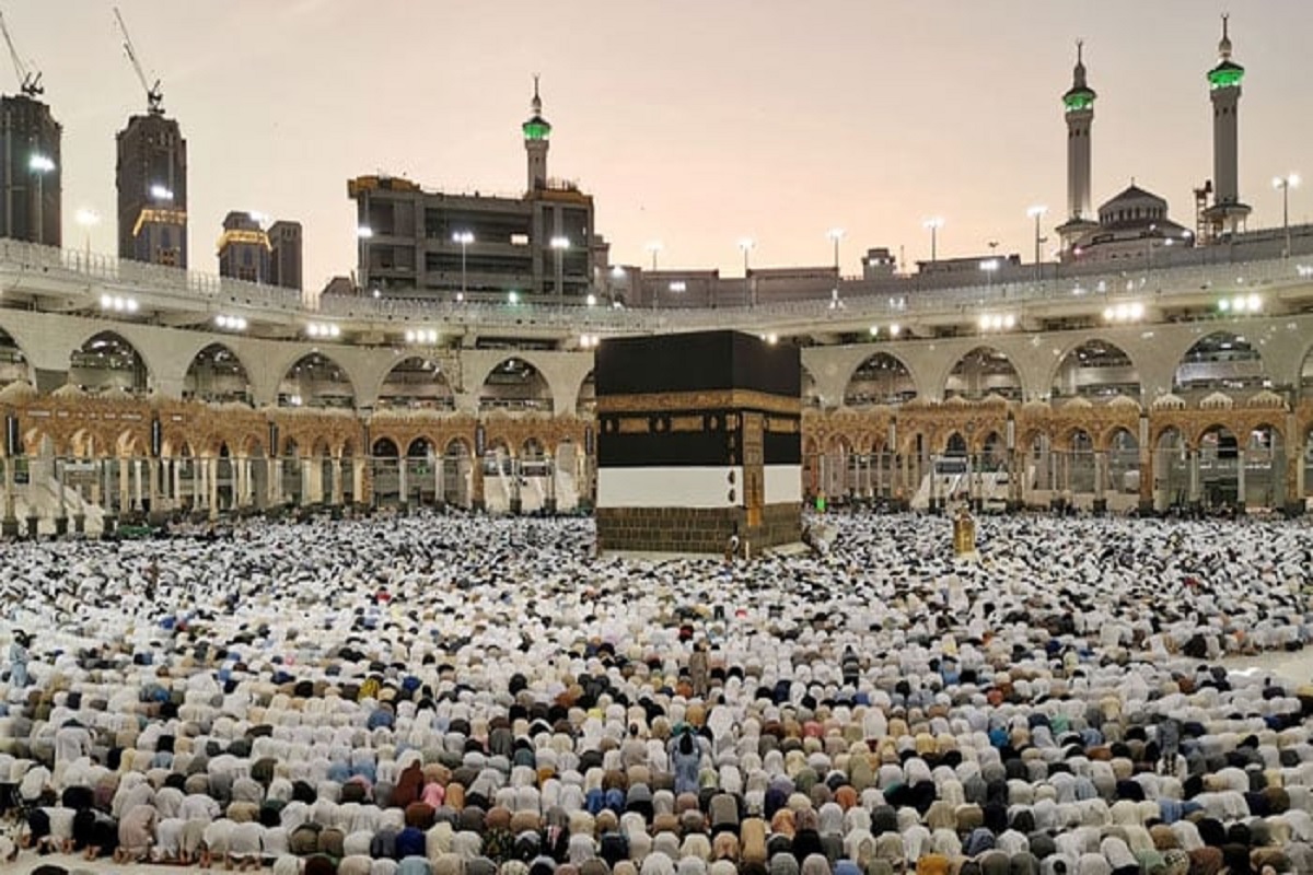 Eid-ul-Fitr 2023: سعودی عرب سمیت مشرق وسطی اور چند یورپی ممالک میں منائی گئی عید، خادم حرمین شریفین کا روح پرور خطاب