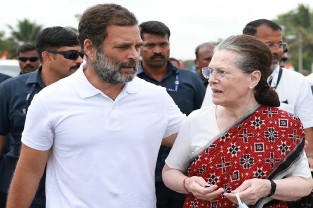 Sonia Gandhi Election Campaign: ‘میں اپنا بیٹا آپ کے حوالے کر رہی ہوں… راہل مایوس نہیں کریں گے،’ سونیا گاندھی کا را ئے بریلی میں عوام سے خطاب
