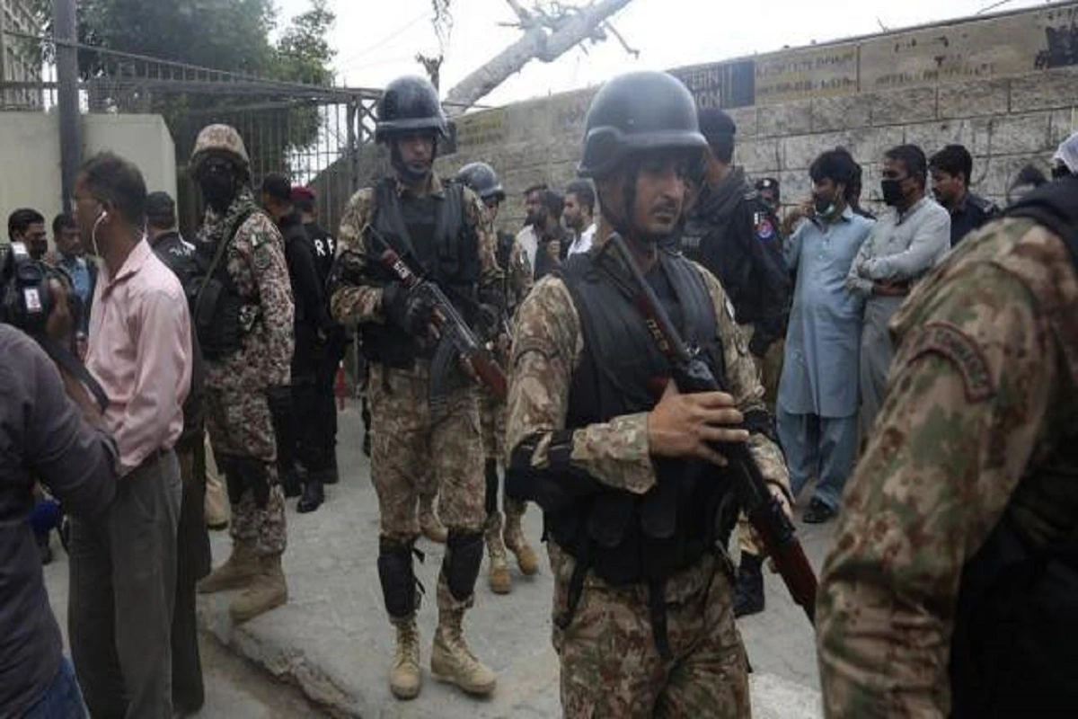 Pakistan Army’s Atrocities in Balochistan: بلوچستان میں پاکستانی فوج کا ظلم وتشدد، 76 اسکولوں پرقبضہ کر کے بنا دی گئیں فوجی چوکیاں