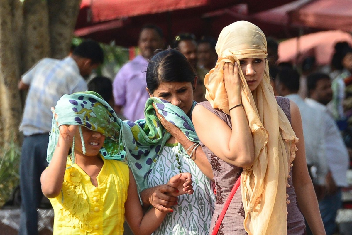 Delhi Weather: حرارت بڑھنے لگا دہلی کا درجہ، چلچلاتی گرمی کا سامنا کرنے کے لیے تیار ہو جائیں راجدھانی کے لوگ