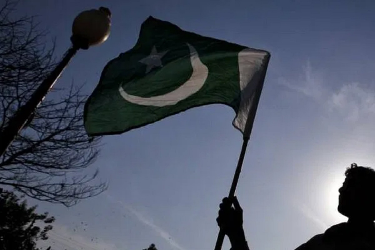 Pakistan: پاکستان میں صرف 16 فیصد لوگوں کا خیال ہے کہ مقامی معیشت ہو رہی ہے بہتر