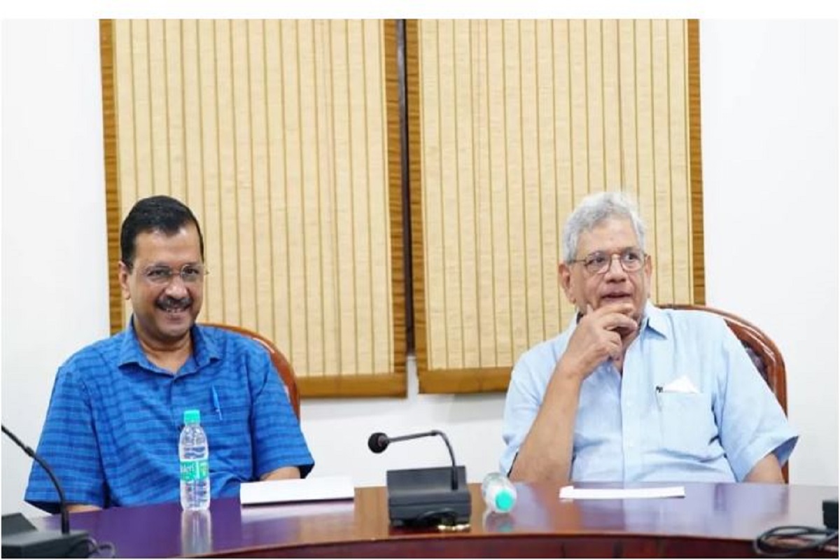 Arvind Kejriwal meets Sitaram Yechury: اروند کیجریوال نے سیتارام یچوری سے کی ملاقات، یچوری نے مرکز کے آرڈیننس کے خلاف دہلی حکومت کو حمایت دینے کا کیا فیصلہ