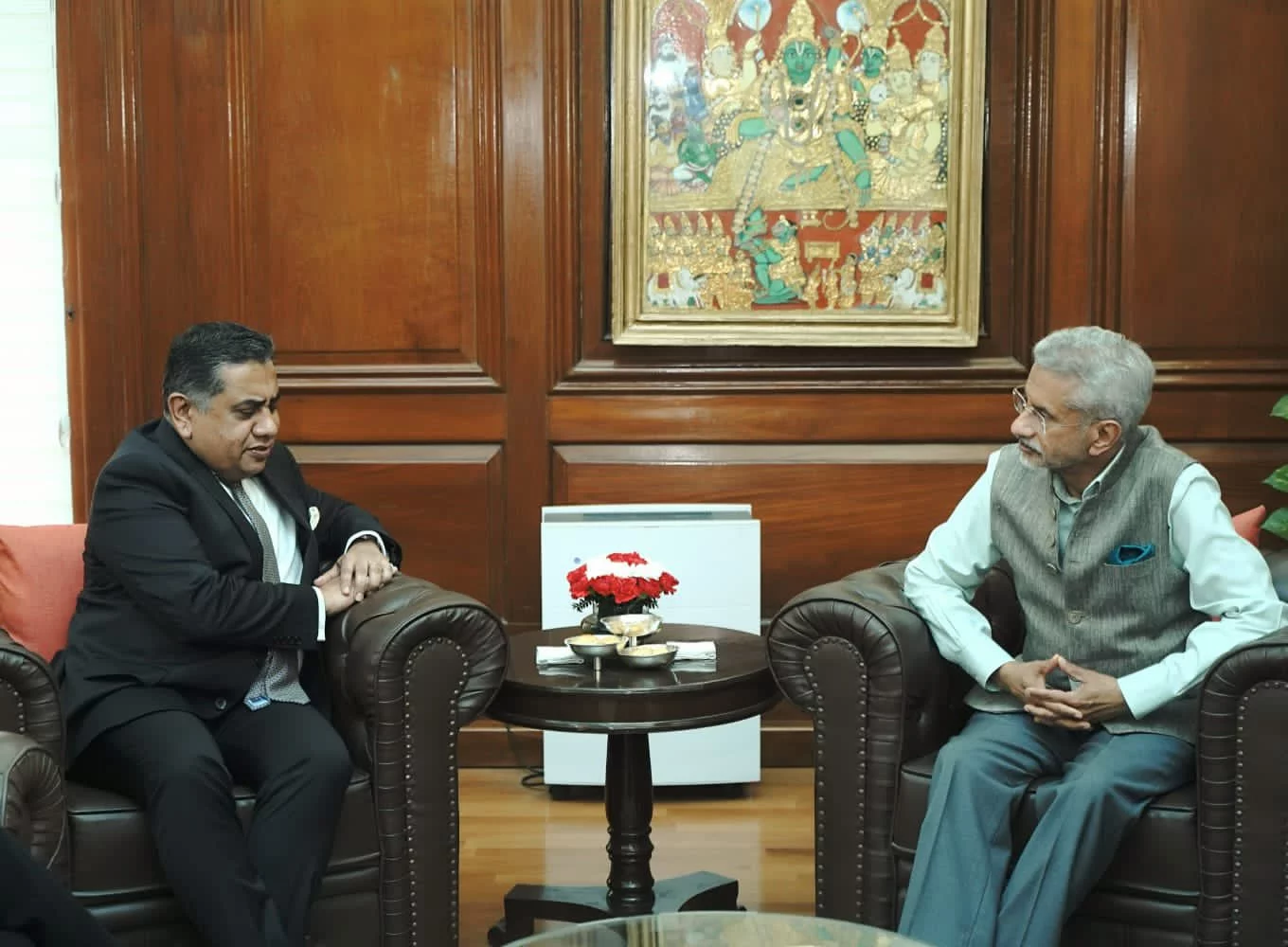 Jaishankar, UK Minister discuss FTA, Indo-Pacific: برطانیہ کے وزیرمملکت لارڈ طارق احمد کا بھارت دورہ، وزیرخارجہ ایس جئے شنکر کے ساتھ خاص ملاقات