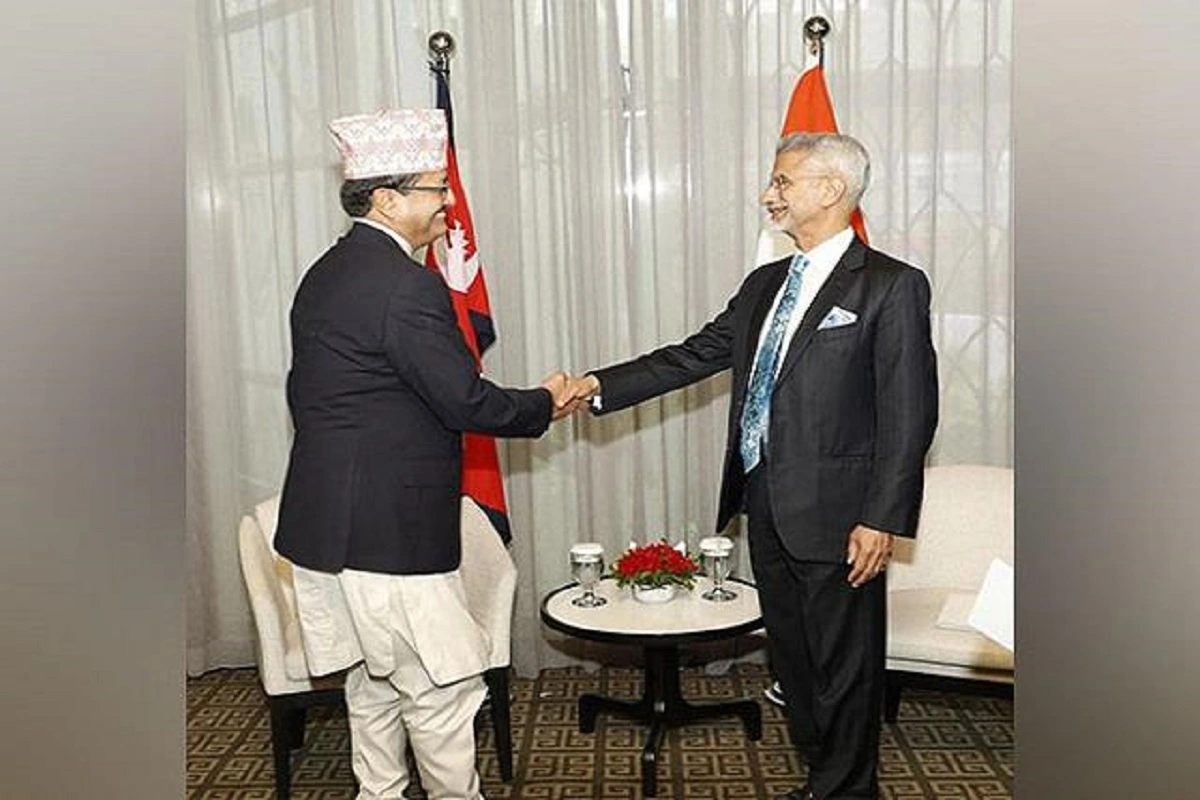 Jaishankar meets Nepal’s Foreign Minister for first time during Dhaka visit: بنگلہ دیش میں جے شنکر نے نیپال کے وزیر خارجہ سے کی ملاقات