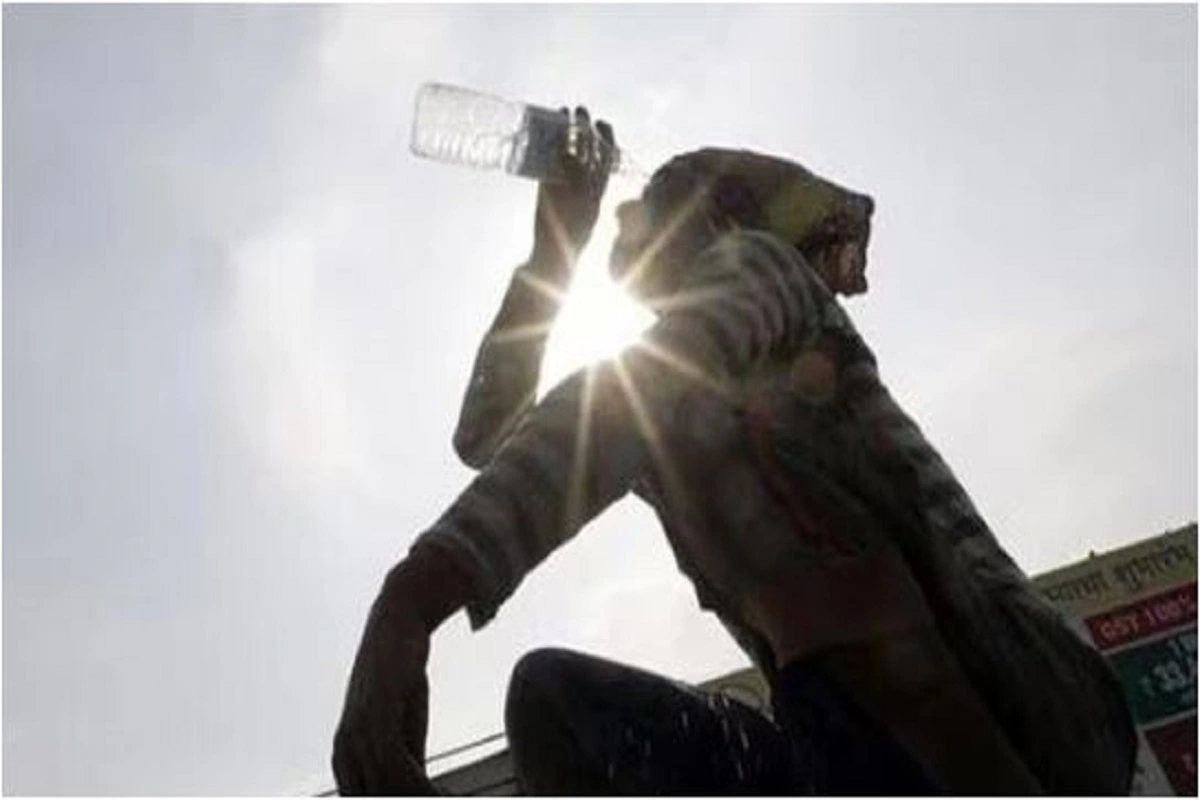 Heatwave Warnings:  دہلی میں 46 ڈگری پہنچا درجہ حرارت ، کم سے کم درجہ حرارت بھی 30 کے پار، اگلے 3 دنوں تک جاری رہے گا گرمی کا قہر