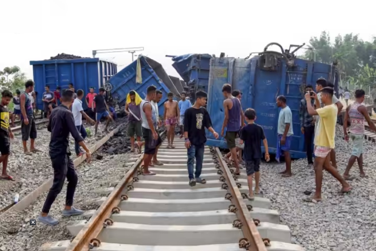 Train Accident: بالاسور کے بعد اب اڈیشہ کے جاج پور میں حادثہ، ٹرین کی زد میں آکر 6 مزدور ہلاک
