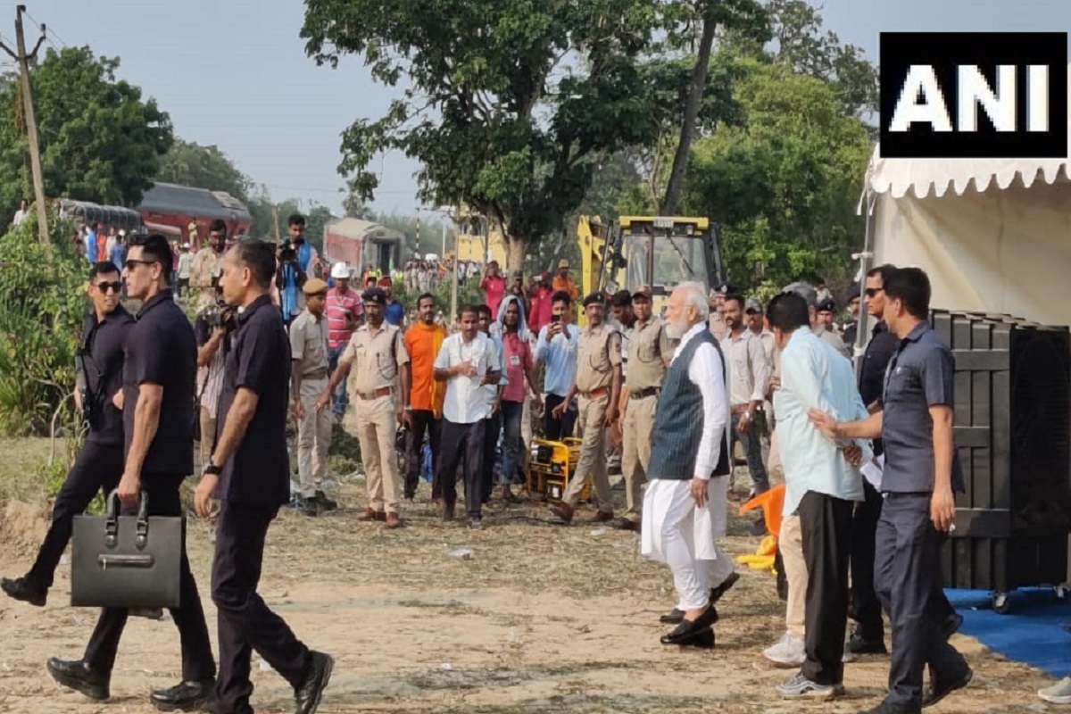 Odisha Train Accident: اڈیشہ ٹرین حادثے میں 261 لوگوں کی لاشیں برآمد، پی ایم مودی پہنچے بالاسور