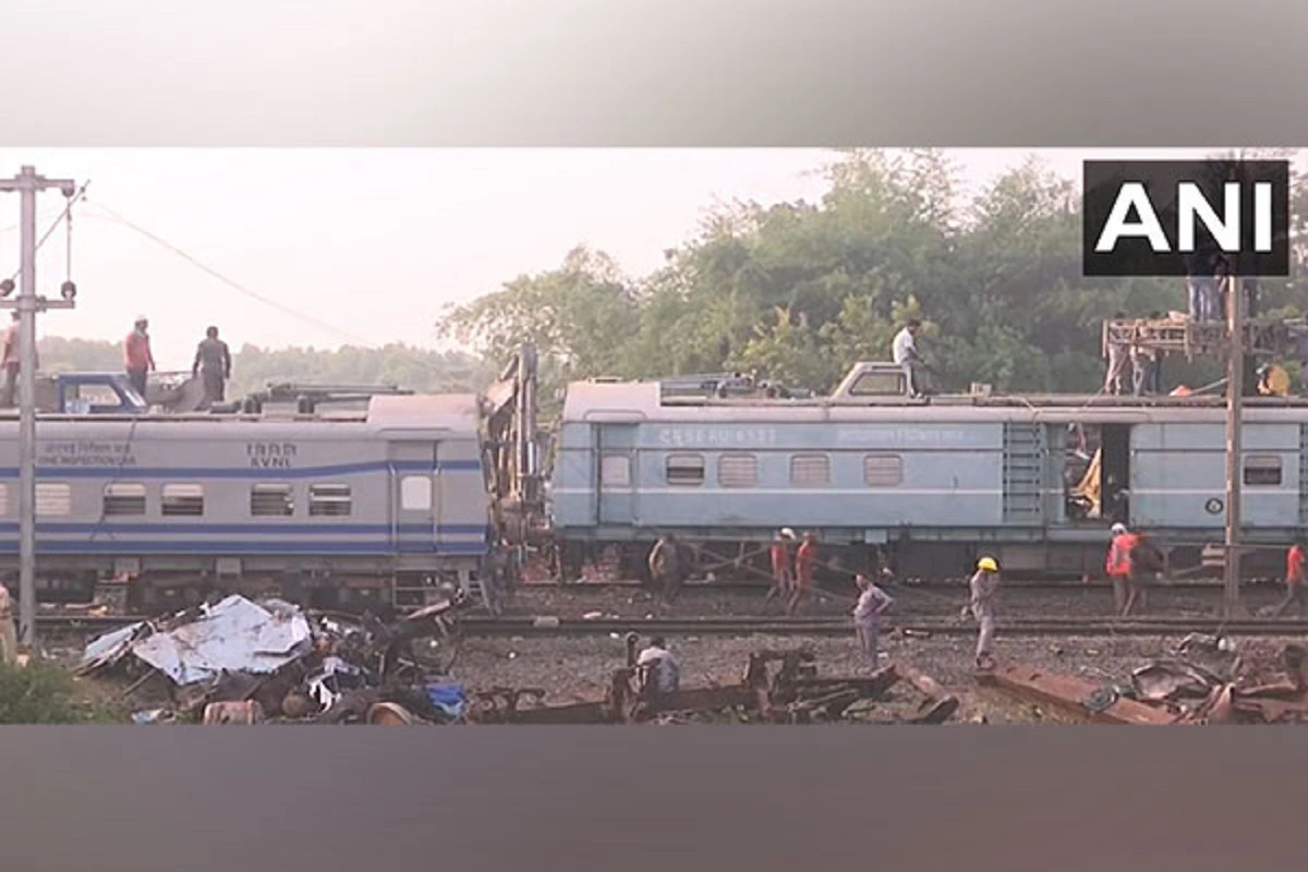 Odisha Train Accident: بالاسور جائے حادثہ پر پہنچے کانگریس لیڈر ادھیر رنجن، حادثہ سے متعلق کہہ دی یہ بڑی بات