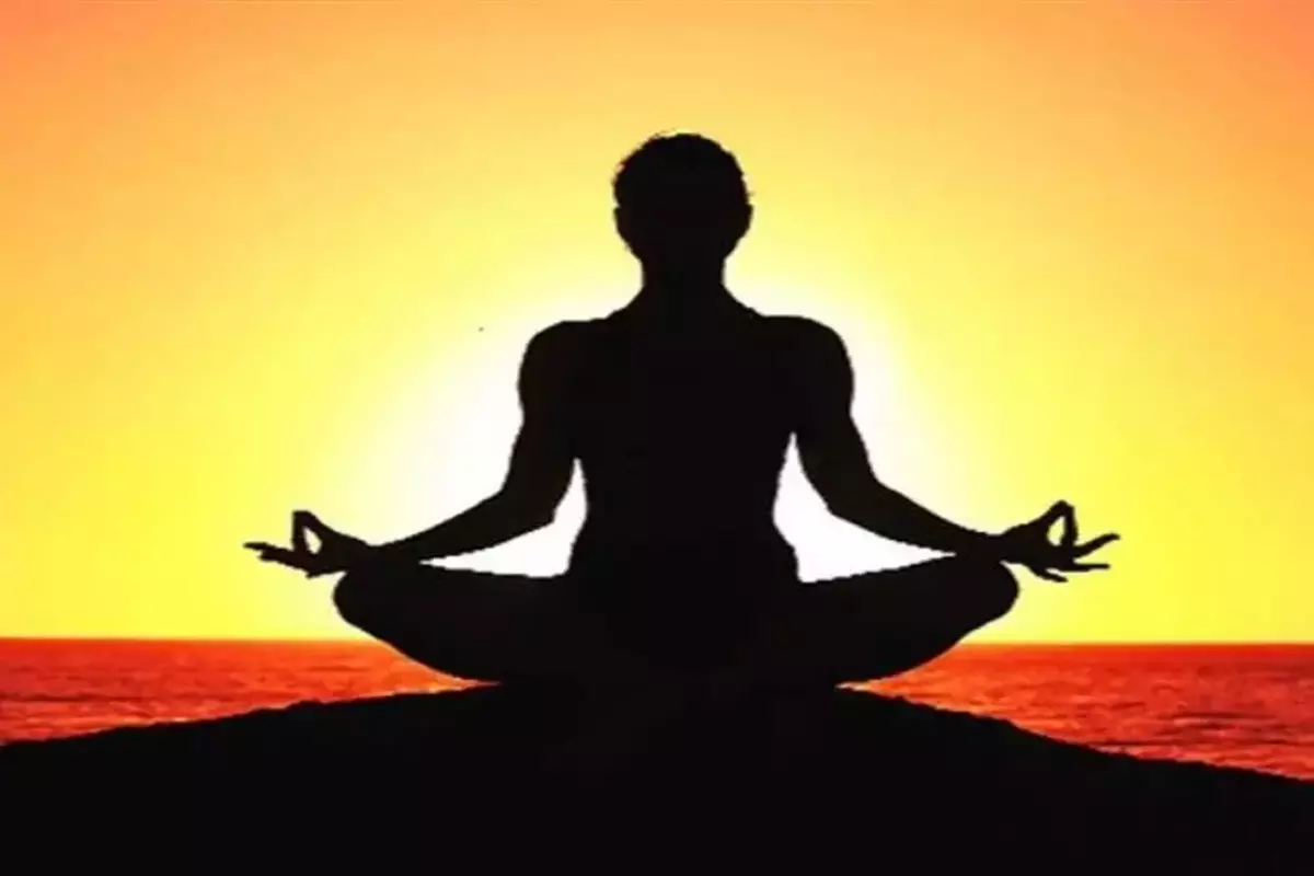 World Yoga Day: آج یوگا ڈے پر سورت میں 1.25 لاکھ لوگ ایک ساتھ کریں گے یوگا، گنیز بک میں درج ہوگا نام