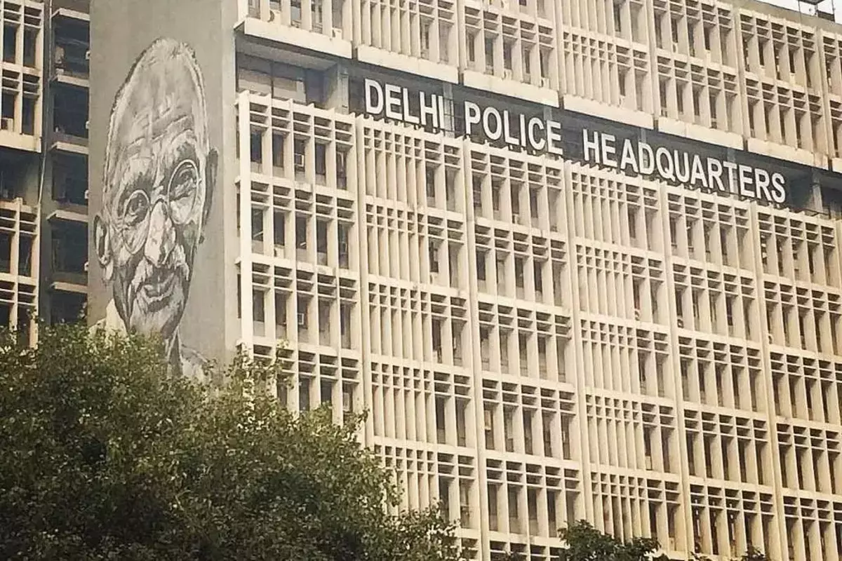 Delhi Police Bearing The Burden of IPS: ریڑھ مضبوط کرنے کے بجائے آئی پی ایس کا بوجھ اٹھا رہی ہے دہلی پولیس