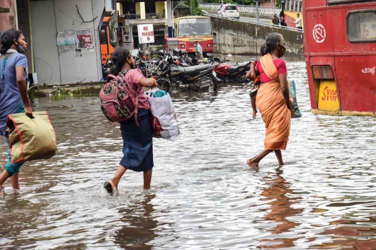 Kerala: کیرالہ میں بارش کے قہر  سے اب تک میں 8 افراد ہلاک، 7800 سے زیادہ لوگ ہوئے بے گھر