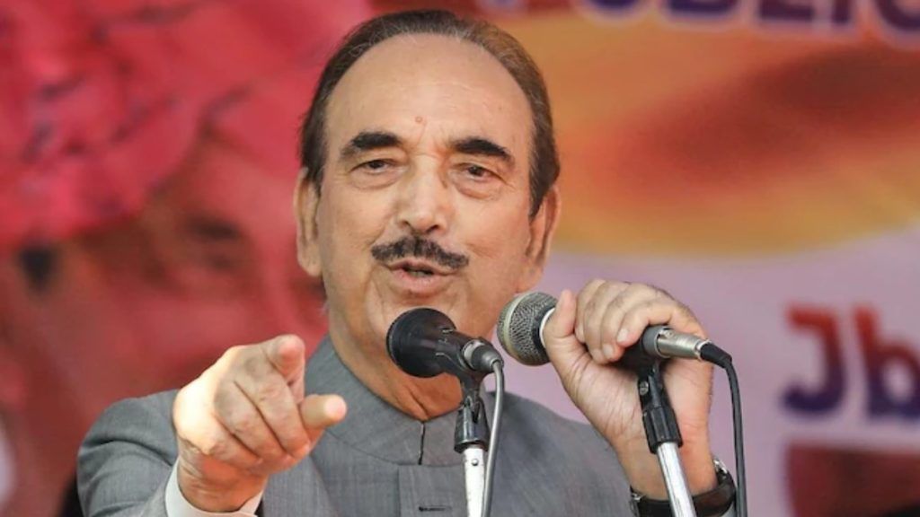 Ghulam Nabi Azad : ڈوڈہ میں دی گئی تقریر میں آزاد نے کہا مذہب کو سیاست سے نہیں جوڑنا چاہیے
