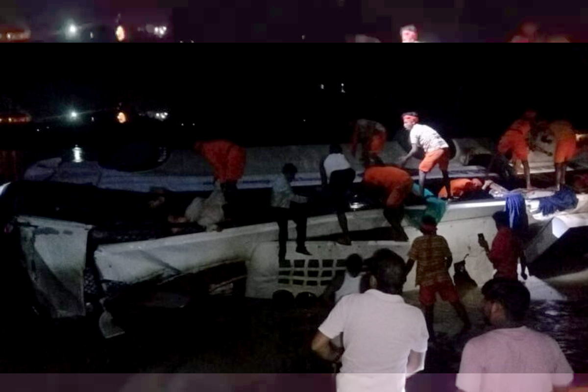 Jharkhand’s Giridih:مسافروں سے بھری بس ندی میں گری، 6 افراد ہلاک، متعدد افراد شدید زخمی