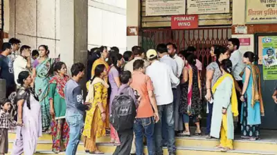 28 MCD school kids fall sick after ‘foul smell’ in classroom: دہلی کے نارائنا علاقے میں گیس لیک ہونے سے ایم سی ڈی اسکول کے 28 طلباء بیمار، ایف آئی آر درج