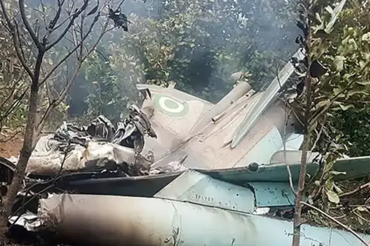 MI-171 Helicopter Crash: نائیجیریا میں فضائیہ کا MI-171 ہیلی کاپٹر گر کر تباہ، 26 فوجی ہلاک، 8 زخمی