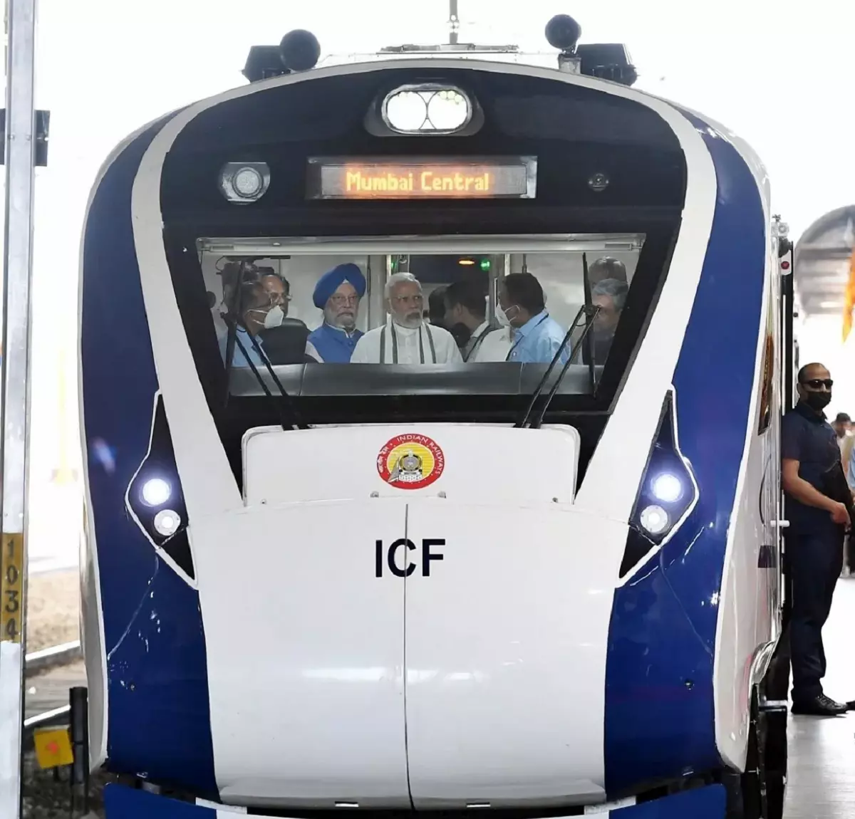 Narendra Modi’s Rail Project: نریندر مودی کا ریل پروجیکٹ: ہندوستانی انفراسٹرکچر سیکٹرکیلئےایک گیم چینجر