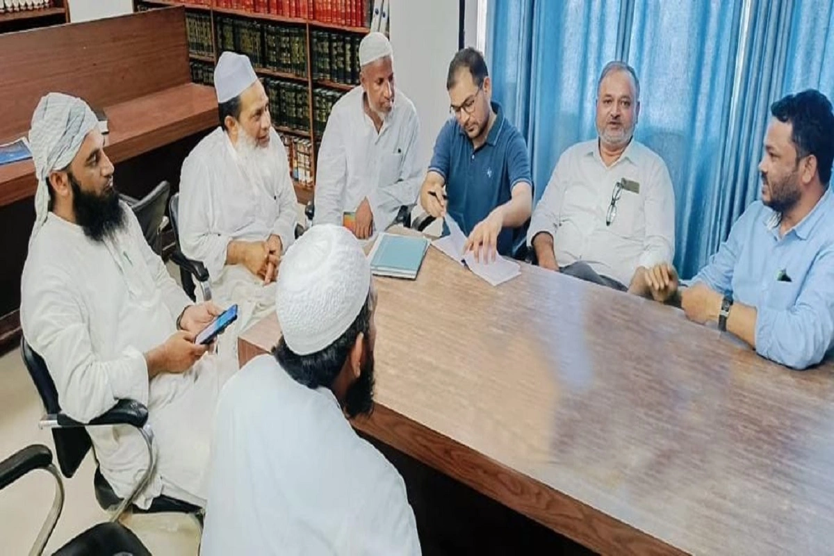 Nuh Violence: مولانا ارشدمدنی کی ہدایت پر جمعیۃ علماء ہند لیگل ٹیم کی گرفتارشدگان کے اہل خانہ سے ملاقات، ہرممکن قانونی امدادفراہم کرنے کی یقین دہانی