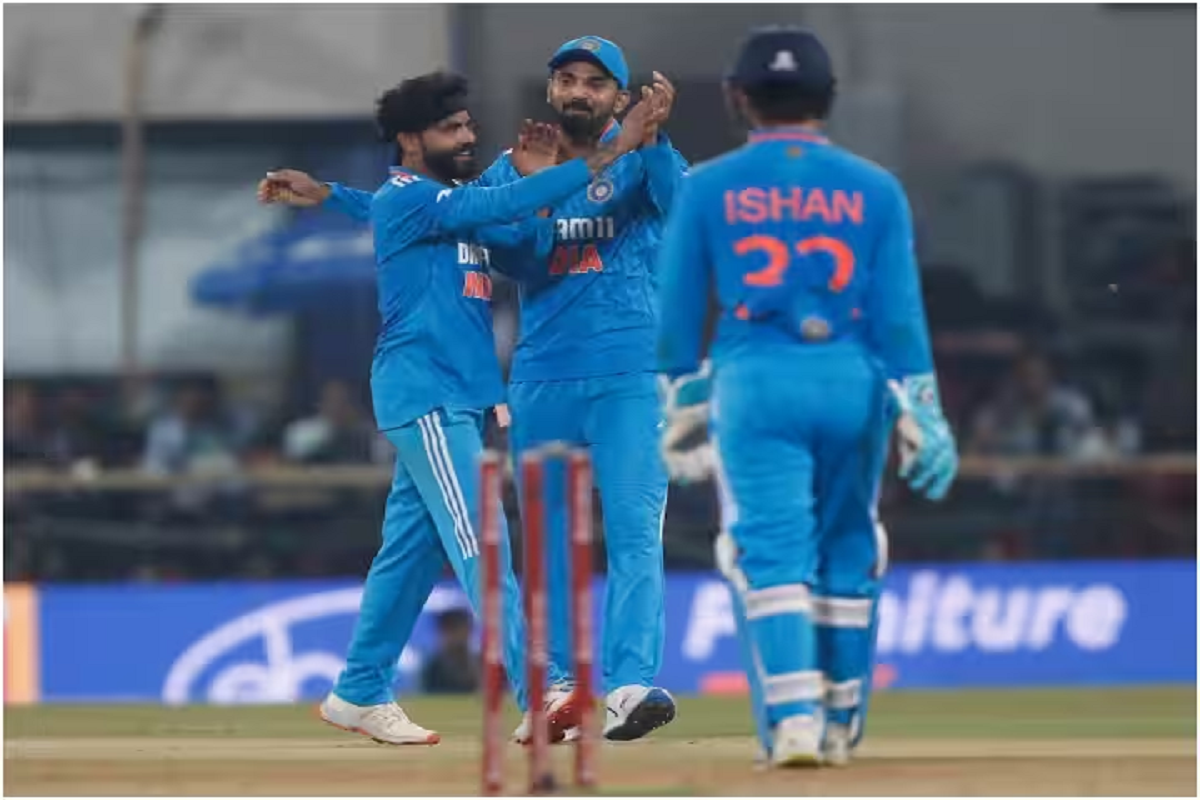 IND vs AUS 2nd ODI: اندور میں آسٹریلیائی ٹیم کو شکست،بھارت نے دوسرا ون ڈے جیت کر سیریز پر کیا قبضہ