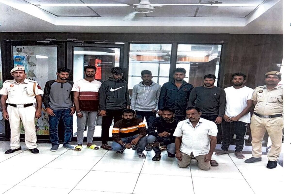 IGI Airport:  آئی جی آئی ایئرپورٹ پولیس نے ایک ماہ میں ایمیگریشن ریکٹ کے 11 ایجنٹس کو کیا گرفتار