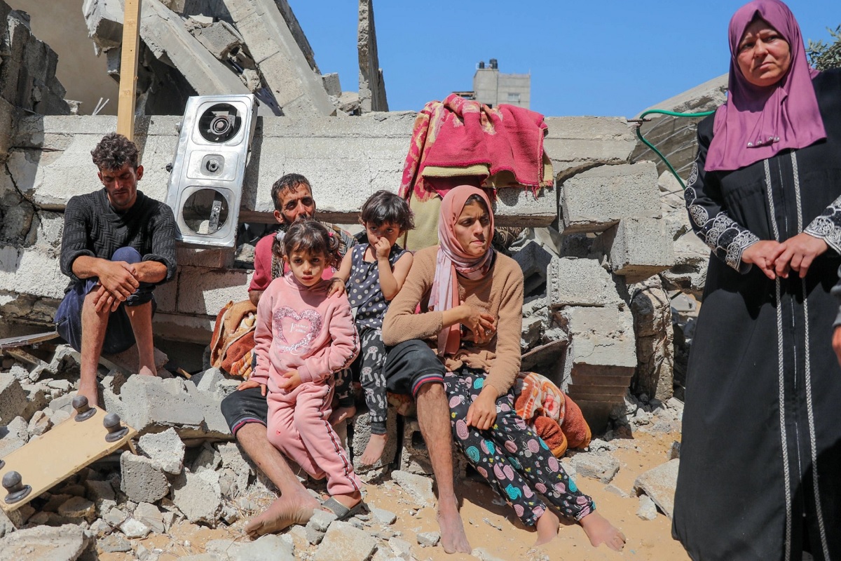 Israel-Palestine War: غزہ میں 1.23 لاکھ فلسطینی بے گھر، 74 ہزار افراد نے اسکولوں میں پناہ لی، اسرائیل کا حملہ جاری