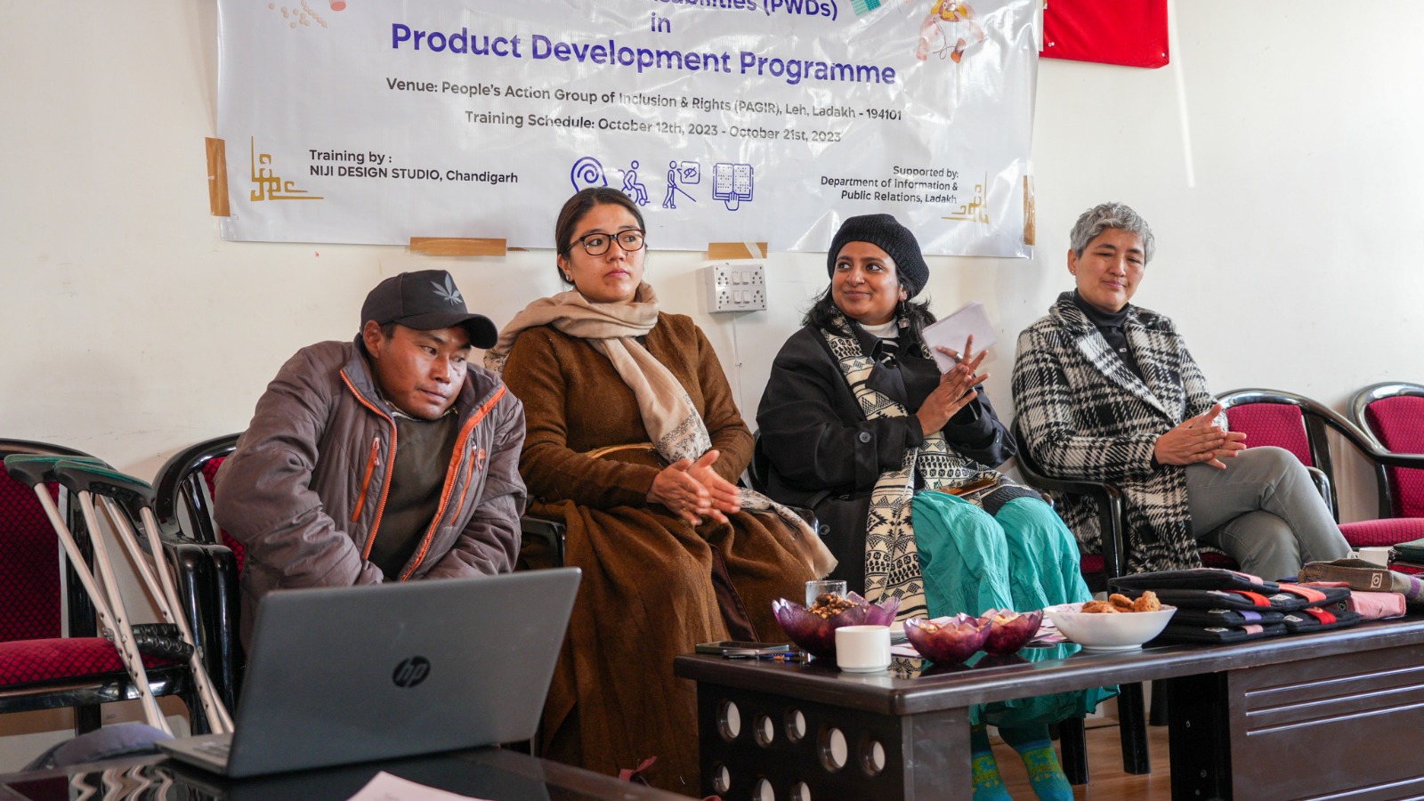 Ladakh News: تکنیکی تعلیم اور ہنرمندی کی ترقی کے کمشنر سکریٹری، UT لداخ پدما انگمو نے خصوصی طور پر معذور افراد کے لیے پروڈکٹ ڈیولپمنٹ پروگرام کا اختتام کیا