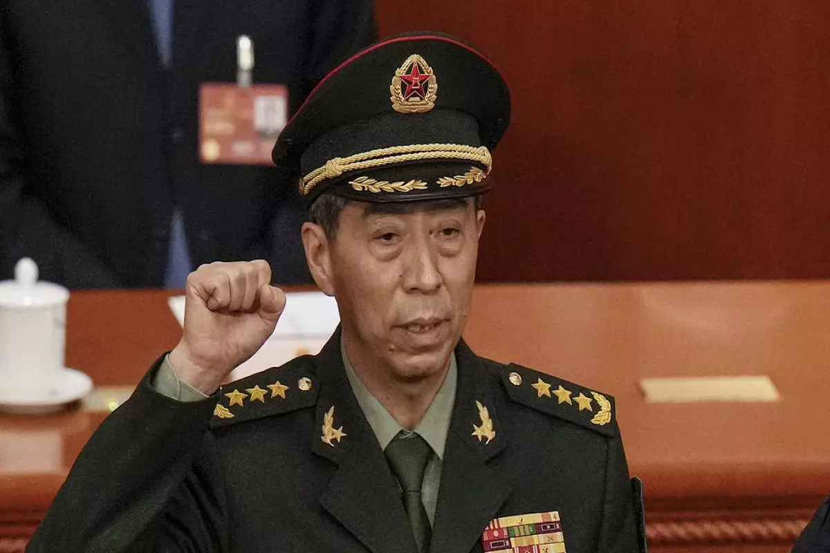 China announces removal of Defence Minister missing: چین نے مہینوں سے غائب اپنے وزیردفاع کو ہٹانے کا اعلان کردیا