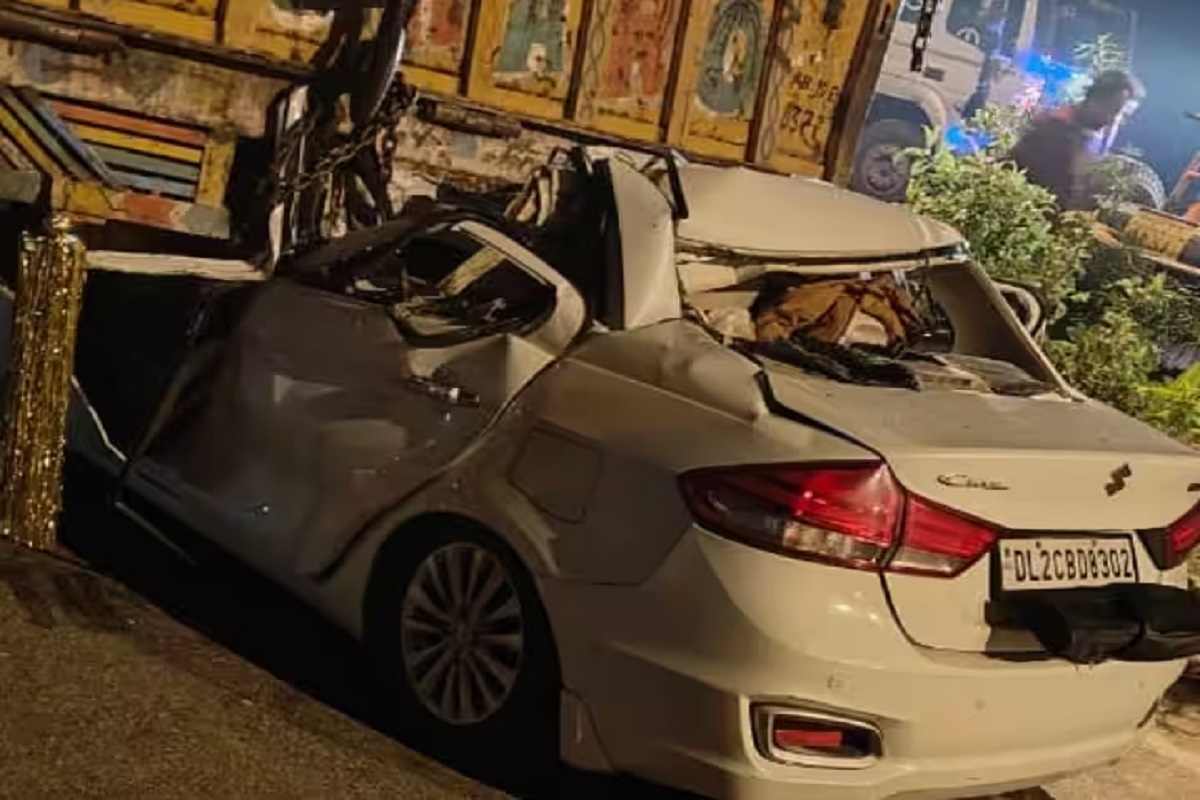 Muzaffarnagar Accident: مظفر نگر میں خوفناک سڑک حادثہ، ٹرک کے نیچے آئی کار، 6 ہلاک