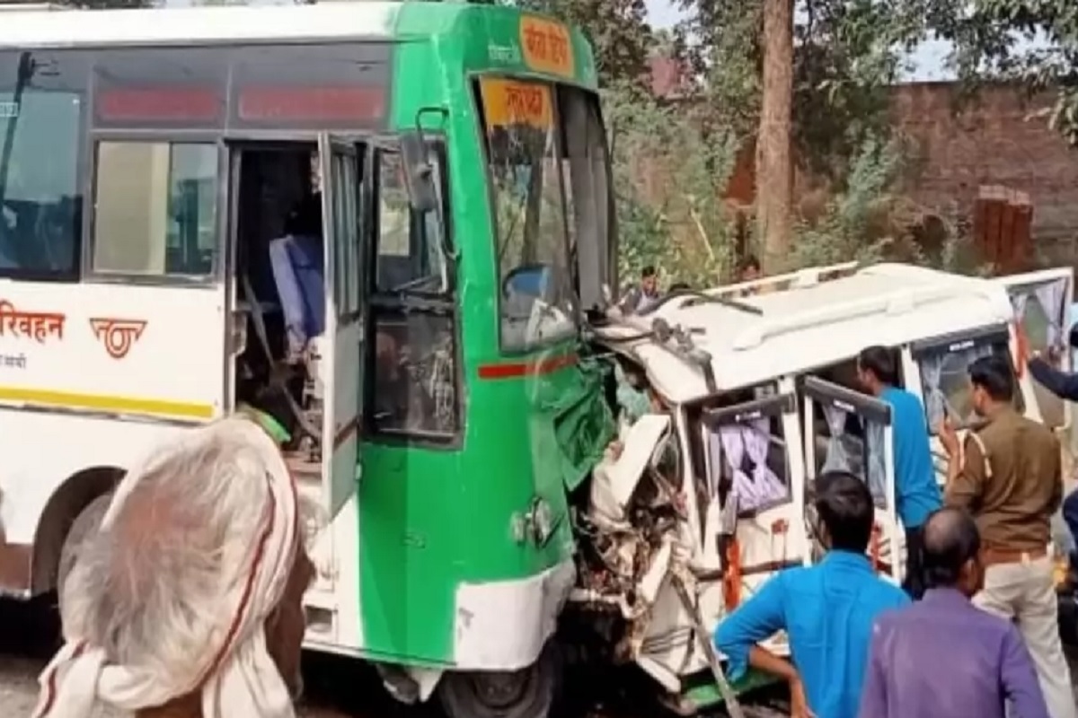 Chitrakoot Accident: چترکوٹ میں بس اور بولیرو کے درمیان خوفناک تصادم، 5 لوگوں کی موت، 6 کی حالت تشویشناک
