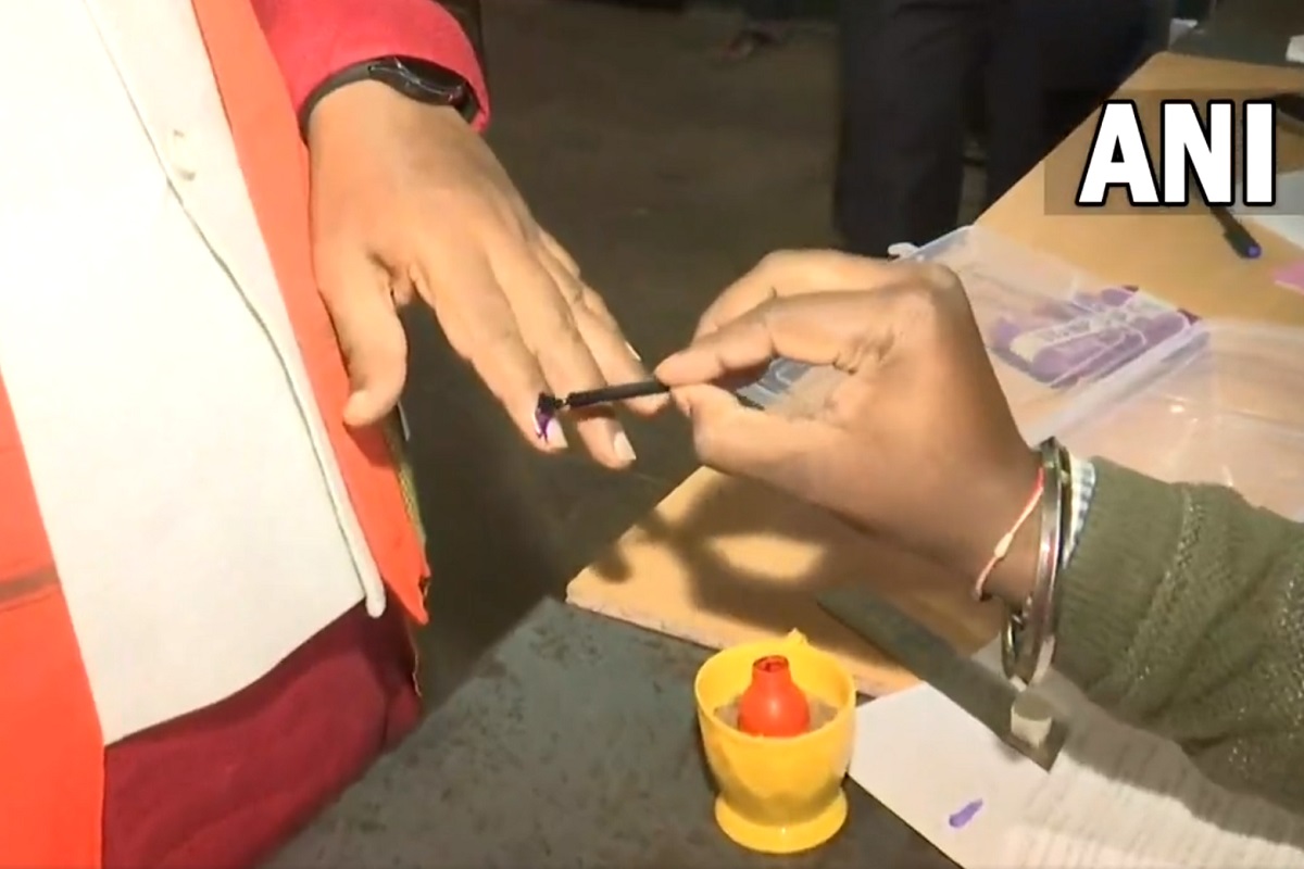 Voting for Chhattisgarh and Mizoram Election Live: چھتیس گڑھ کے سکما میں نکسلیوں نے پھر کی فائرنگ’، چھتیس گڑھ میں 40 لاکھ ووٹر ڈال رہے ہیں ووٹ، یہاں پڑھیں لائیو