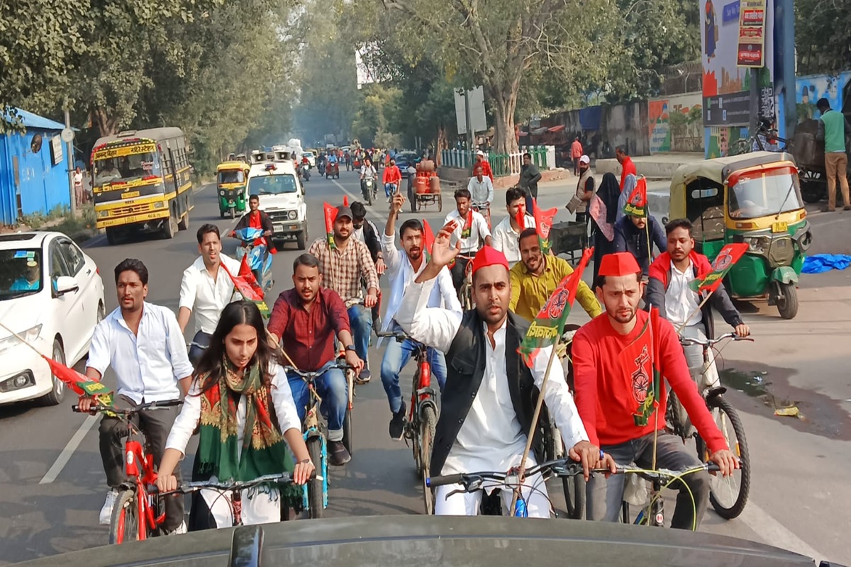 Mulayam Singh Yadav Birth Anniversary: ملائم سنگھ یادو کے یوم پیدائش کے موقع پر دہلی میں سائیکل یاترا کا ہتمام، کارکنان نے پیش کیا خراج عقیدت
