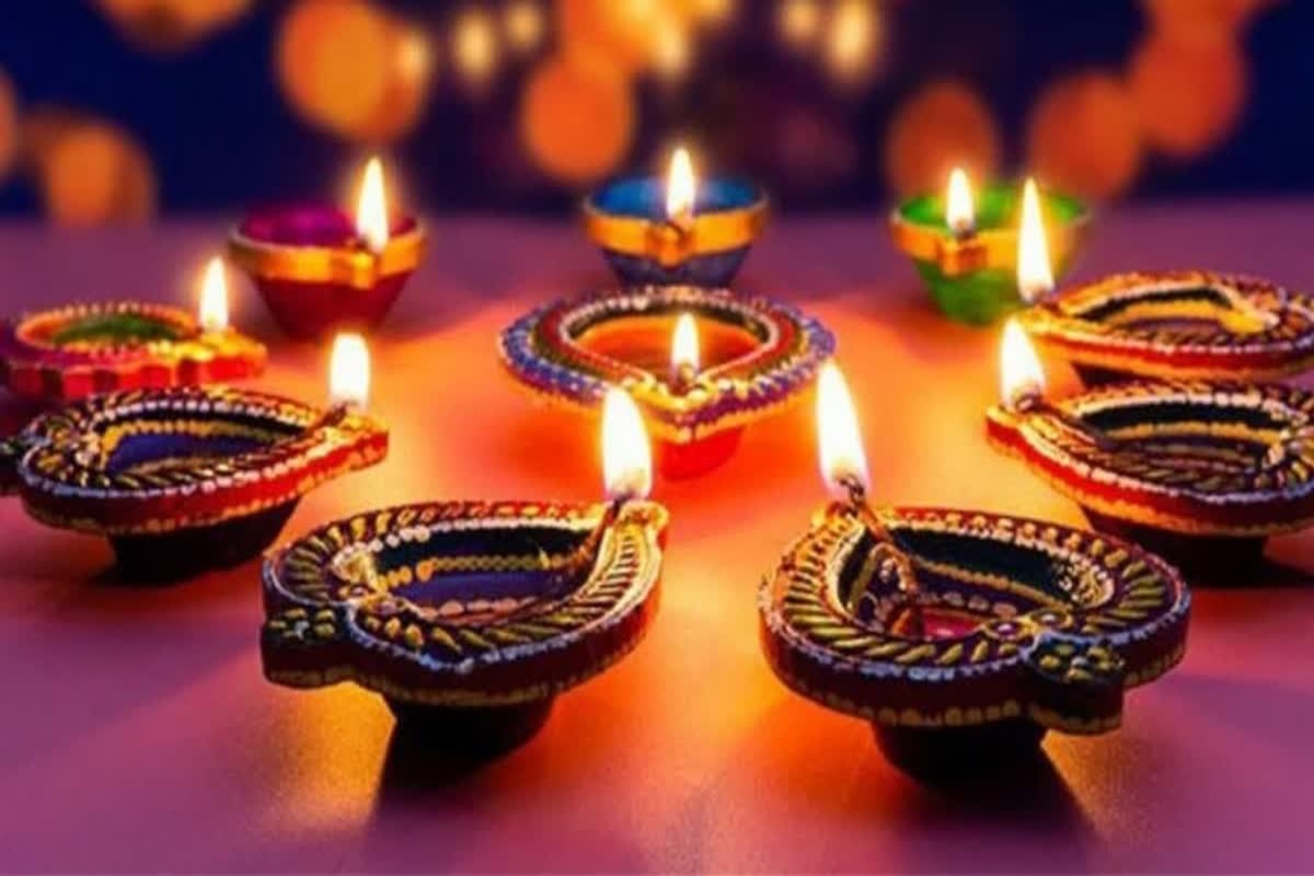 Happy Diwali 2023: مغل دور میں دیوالی کو اس نام سے جانا جاتا تھا، اس طرح منایا کرتے تھےدیوالی کا جشن