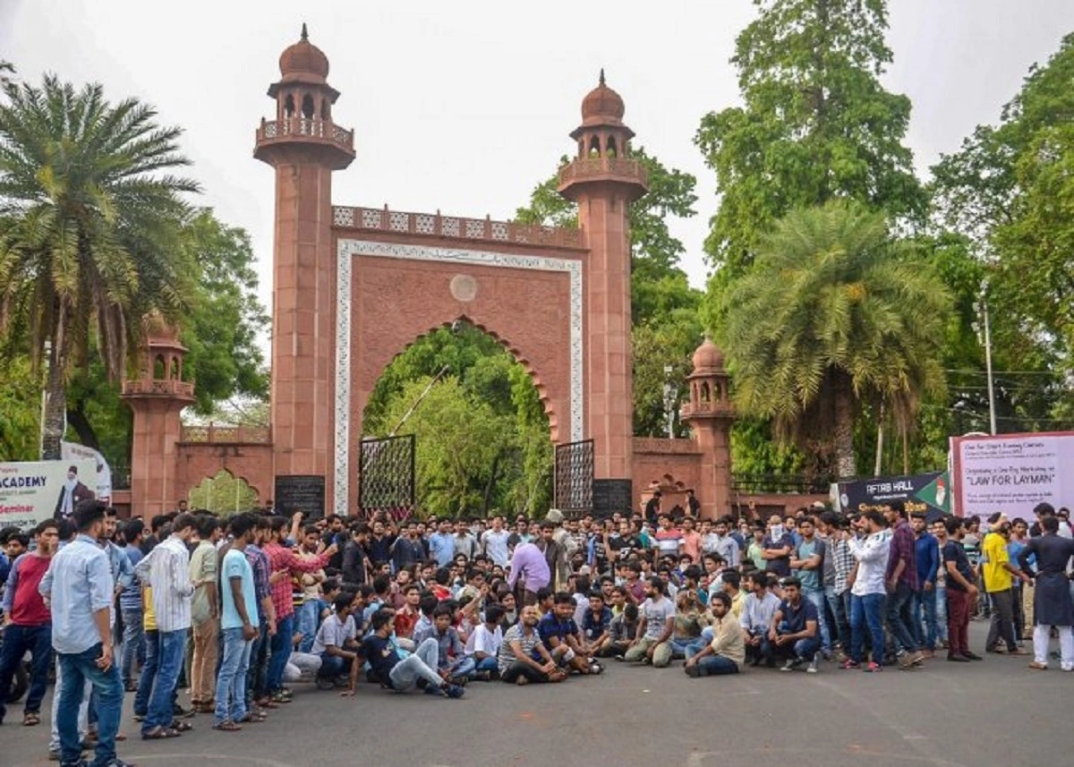 Pasmanda Muslim and AMU: اعلیٰ طبقے کے مسلمان اپنا جال پھیلا کر علی گڑھ مسلم یونیورسٹی پر قبضہ کر رکھاہے: پسماندہ محاذ