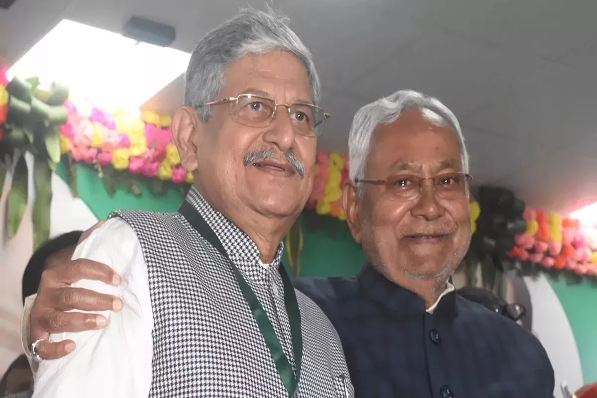Bihar Politics: دہلی میں جے ڈی یو کی میٹنگ ختم، للن سنگھ کو لے کر آئی بڑی خبر