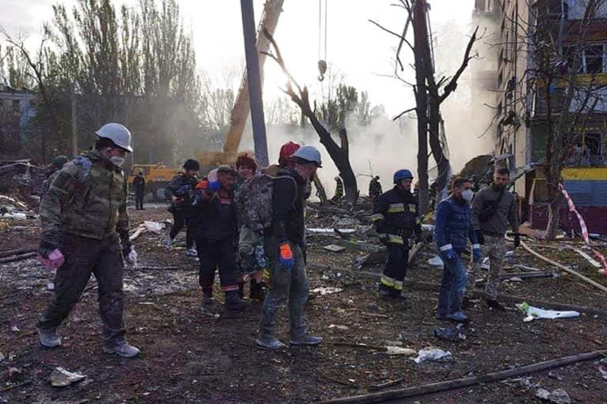 Russia Ukraine War: روس کا  یوکرین پر  بڑا حملہ ، 122 میزائل داغے، زیلنسکی نے اسے اب تک کا بدترین حملہ قرار دے دیا