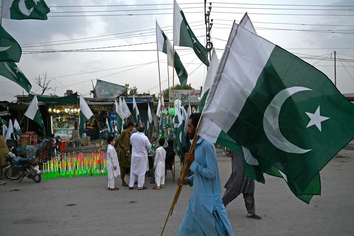 Pakistan Election: پاکستان کے مستقبل کا فیصلہ 8 فروری کو ہی ہوگا، پاکستان الیکشن کمیشن نے دیا بڑا حکم